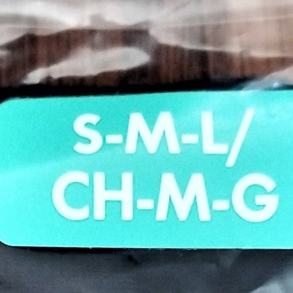 Nursing Cover-Up Secret Treasures Black S-M-L NWT - Picture 2 of 4